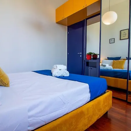 アパート Station 5 Min - Double Bed Caiazzo 4 Guests Wifi ミラノ