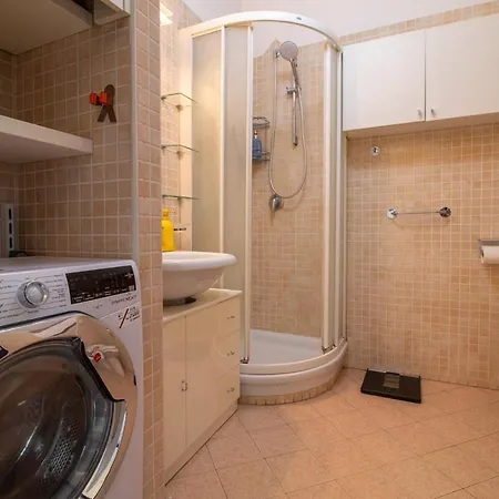 Station 5 Min - Double Bed Caiazzo 4 Guests Wifi Милан